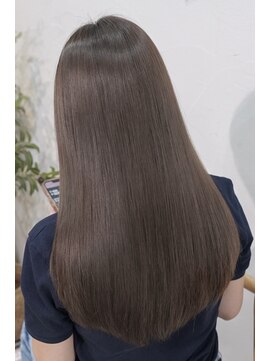 アリー 原宿 表参道(ALLY) ALLY濱田艶髪ストレートで魅せる、大人の上品カラー