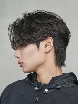 フィフス 天神大名(fifth) 渋谷メンズパーマフェザーパーマセンターパートガイルヘアゆるめ