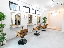 ピカソ(Picasso.)の雰囲気(ヘアケアやスタイリング剤など各種とりそろえております◎)