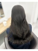 オリーブグレージュ