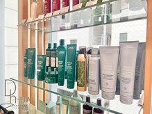ディーエイチハル みなとみらい馬車道(Dh-HAL)の雰囲気（AVEDA製品取扱店です。）
