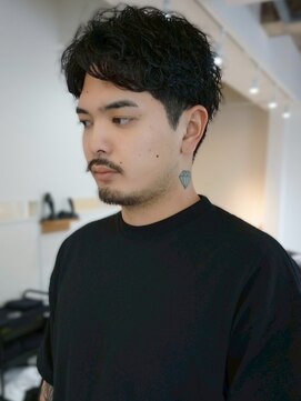 メンズサロンオー 宮崎(Men's salon O.) ビジネスヘア ニュアンスパーマ 刈り上げ ツーブロック