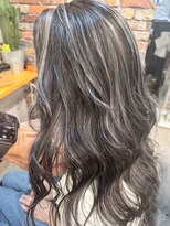 ルーナヘアー(LUNA hair) コントラストハイライト/ブリーチ/グレージュ白髪ぼかし30代40代