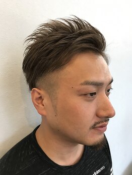 オペラヘアアンドリラクゼーション(Opera Hair Relaxation)の写真/【個室完備】男性のカットは「Ｏｐｅｒａ」にお任せ！！丁寧なカウンセリングと技術で対応致します。