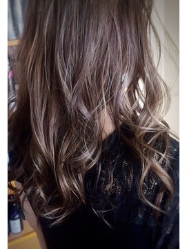 ドゥアージュ(Deux Age) 外国人風ヘア　「スモーキーグレージュ」