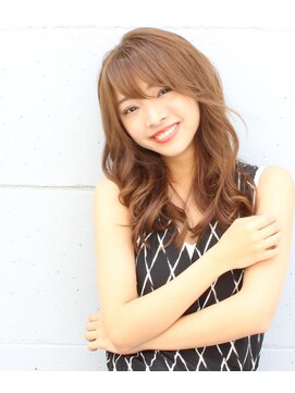 アローラ 三軒茶屋(Allora) 透明感あるグラマラススタイル