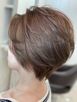 ヘアーサロン イルア 北越谷(hair salon I'LUNA) 上品なショートボブ