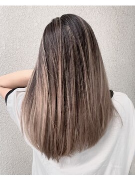 ブロッサム 成増店(Blossom) シャドウルーツ