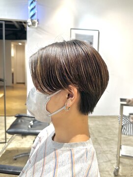 ザデイ カットアンドカルチャーショップ(THE DAY CUT&CULTURE SHOP) ナチュラルセンターパート[メンズカット/センターパート]