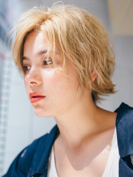 ピズム(PISM) ホワイトミルクティー/ボブウルフ/ヘルシースタイル/イメチェン