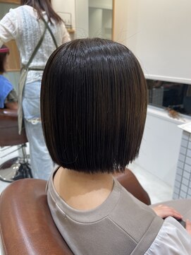 ファスナーグランデ(fustener grande) 切りっぱなしボブ×ナチュラルベージュ