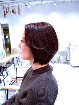 ゼストララ(ZEST Lara) グラデーションボブ 顔周りレイヤー