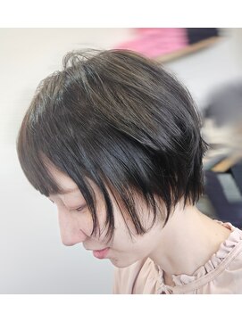 えぬ. カジュアルショート