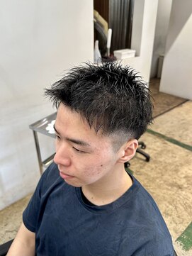 ザデイ カットアンドカルチャーショップ(THE DAY CUT&CULTURE SHOP) 束感ショート