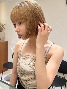 ヤイエ 青山店(yiye) マッシュショート丸みショートボブくびれショート金髪ショート