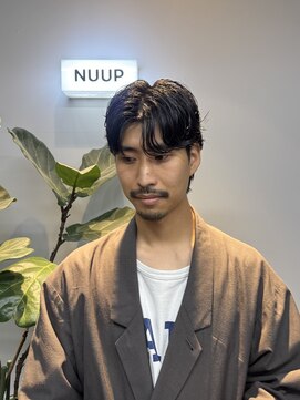 ヌープヘアーアイス(NUUP.hair ici) 大人センターパート/ウェットパーマ/シャドウパーマ/メンズ