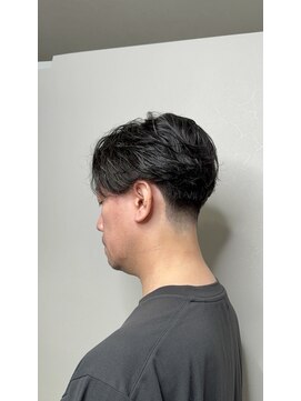 リレイス 四日市(RELACE) 四日市 レイヤーカット 髪質改善 縮毛矯正 メンズカット