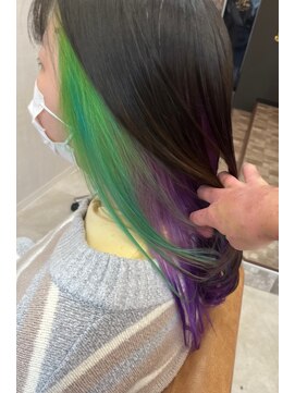 モアヘアーセカンド(MORE-HAIR Second) 印象的☆可愛いインナーカラー