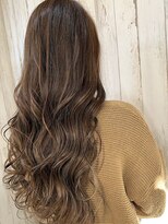 シア(sia)&nbsp;柔らかベージュハイライト☆