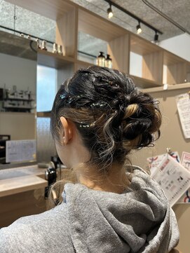 クーレ ビオトープ(+ CURE biotope) ルーズルースアップシニヨン