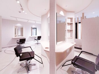 ヘアーサロン ビーネ(Hair salon Bi-ne)の写真/【都島/桜ノ宮】髪質に合わせた的確なケアが人気の秘訣。本気で髪のお悩みに向き合いたい人へ