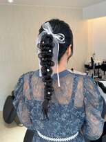 マーク(MARC) 【ロングスタイル】編み下ろしポニー