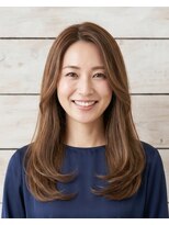 ファミエス(fumies.) 前髪なし大人ロングレイヤー