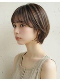小顔ショートボブくびれレイヤー透明感ミルクティーベージュ