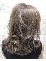 ザ シー 海老名(The C)&nbsp;[The C ]　赤み消しカラー☆プラチナベージュ