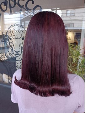 ペコペコラ(Peco Pecora) ヴァイオレット×ぱっつんミディアム