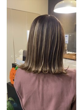 アヴァンス 北花田店(AVANCE) 【#ハイライトベージュ】×切りっぱなし外ハネ