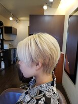 ヘアメイク ビス(Hair Make Bis.) ショートスタイル