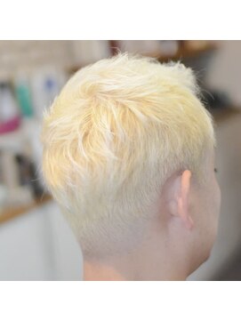 ポタム 東中野(potamu) ブリーチ刈り上げショート