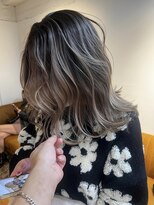 メリー オオサカ(Merly Osaka)&nbsp;やっぱこれでしょ！大人気バレイヤージュ_contrast greige_