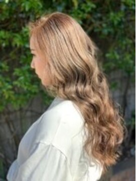 アクアマリン8810 ハチハチイチゼロ(AQUA MARINE 8810) 大人可愛い/ショコラアッシュ/ヘルシースタイル/ふんわりカール