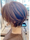 ショートボブ