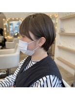 エレノア 渋谷公園通り店(Eleanor)&nbsp;カーキグレージュ×マッシュショート