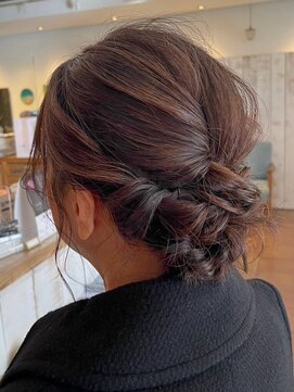 ミスト(mist) 〔mist〕ヘアセット/ブライダル/卒業式/入学式/金沢文庫/能見台