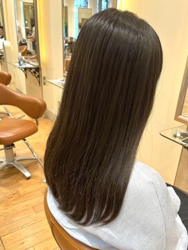 ビュートリアム265(BEAUTRIUM 265) ナチュラルストレートパーマ ストレートヘア ワンカールロング