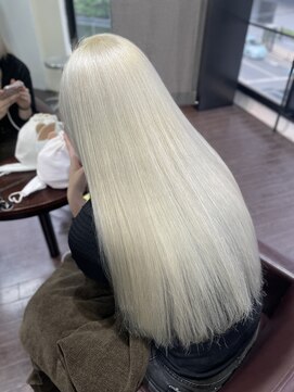 テテ(TETE) off white