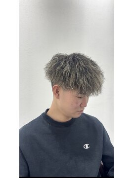 ルーストデラックス 京都河原町三条(ROOST dx) 波巻ツイストスパイラル/フェザーパーマ/京都河原町