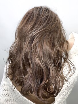 ペスカ 立川店(pesca) マロンベージュ×PESCA【ペスカ】【立川,立川駅,立川南口】