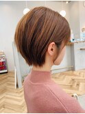 大人かわいい小顔前下がり丸みショートボブ 