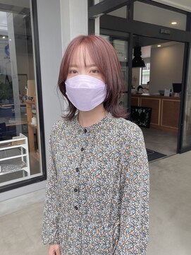 ナンバー(number+) 20代30代前下がりショートツヤ感ボブウルフレイヤーカット