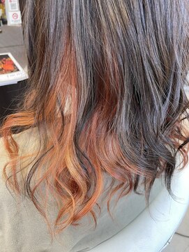 フェイスティ(feisty) orange