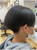 ハンサムショート 刈り上げ女子 韓国ヘア メンズライク 黒髪