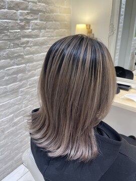 リスタ(ReSTA) ミディアムウルフ×グレージュ×シャドールーツ