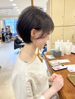 モリオ フロム ロンドン サッポロファクトリー店(morio FROM LONDON)&nbsp;【morio】札幌ショート　大人かわいい透け感耳かけショート