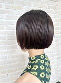 クラシカルなミニボブヘア