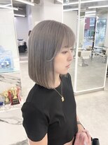 ブラウン(Brown)&nbsp;切りっぱなしボブ×シルバーカラー